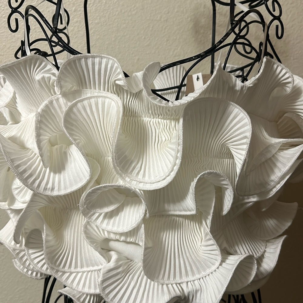White small crop/top blouse.